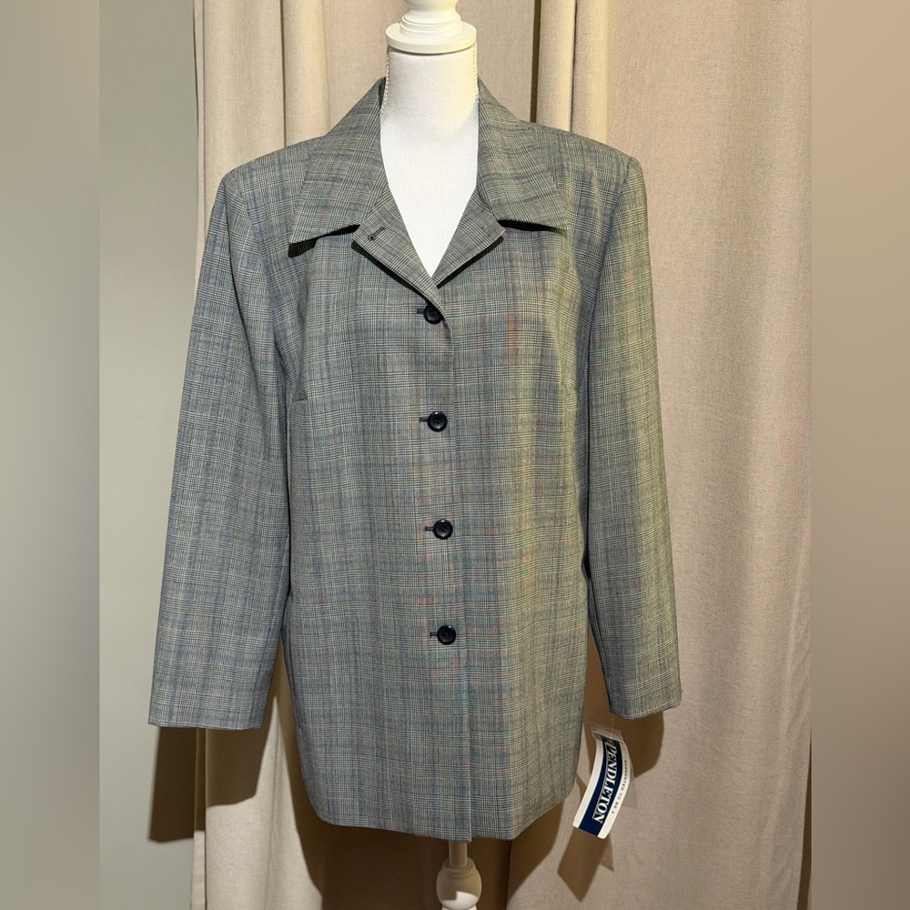 Pendleton Women’s 100% Wool Blazer NWT Size 18W Plaid Pattern Blue, Black, Gray